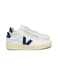 حذاء رياضي V90 برقبة منخفضة