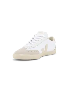 حذاء رياضي فولي