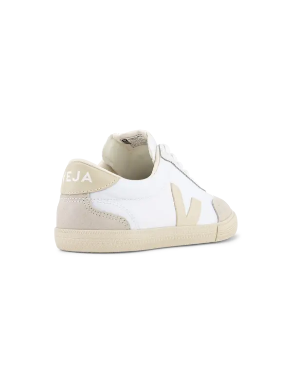 حذاء رياضي فولي