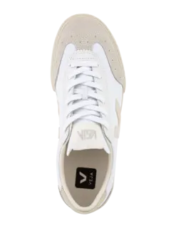 حذاء رياضي فولي