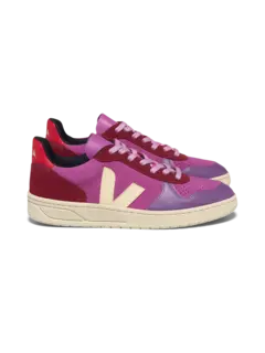 حذاء رياضي V10