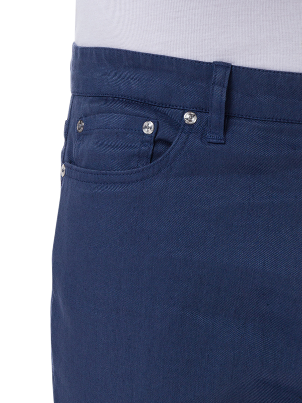 بنطلون بقصة ضيقة و5 جيوب