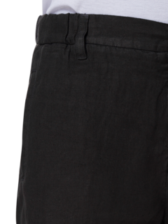 شورت برمودا من الكتان