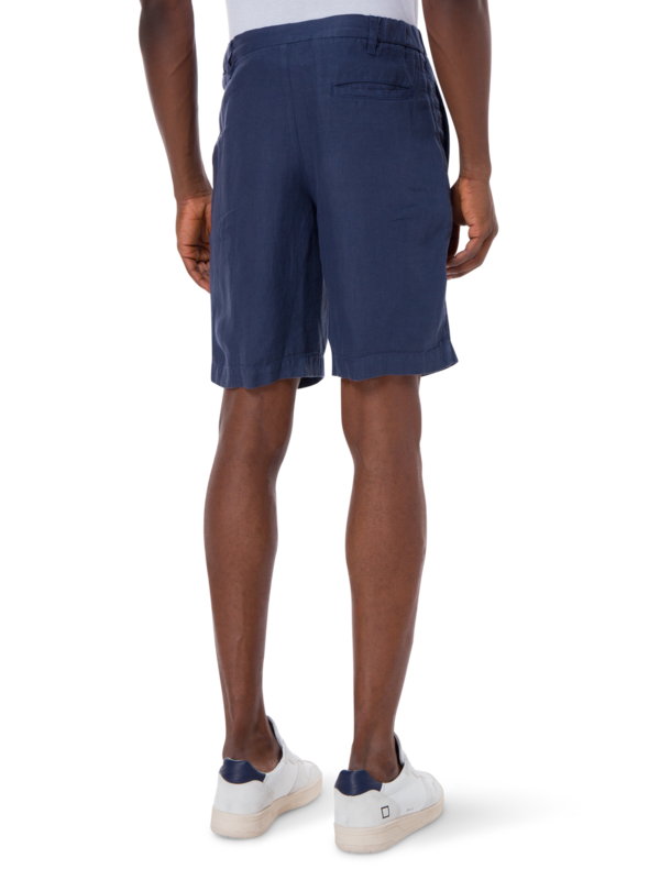 شورت برمودا من الكتان