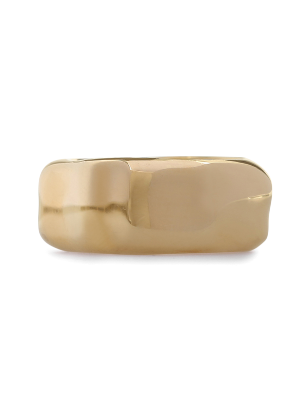 Feminine large ring