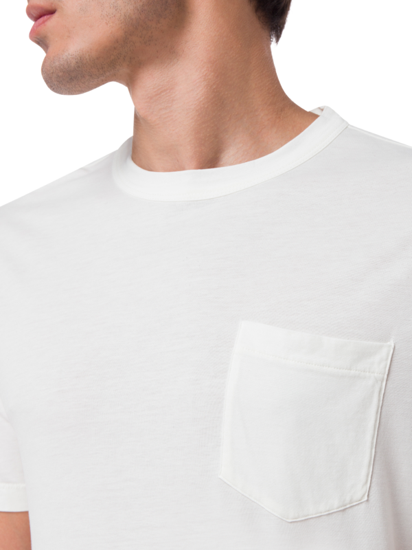 تيشيرت مصبوغ بالصبغة