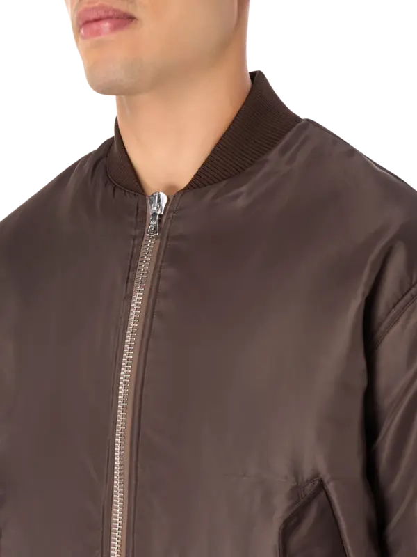 /original/W24MOTW600_OFFG_Iced Coffe_4.png_convert-600x800