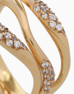 Diamond studded ring