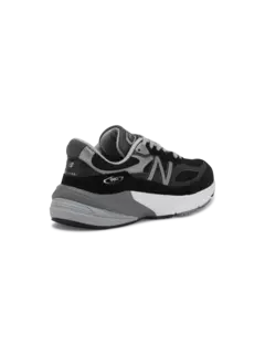 سنيكرز 990 برقبة منخفضة