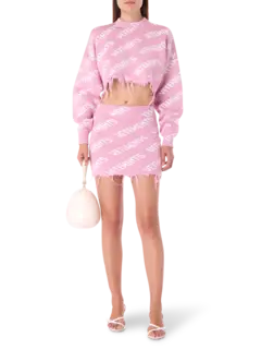 تنورة قصيرة مزينة بحروف العلامة التجارية