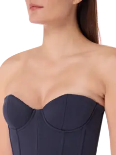 بلوزة موليتون بنمط مشد كورسيه