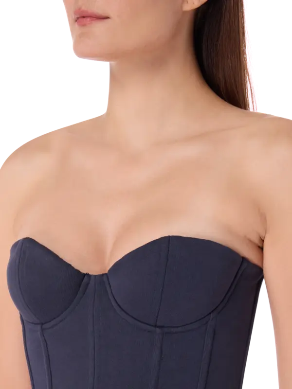 بلوزة موليتون بنمط مشد كورسيه