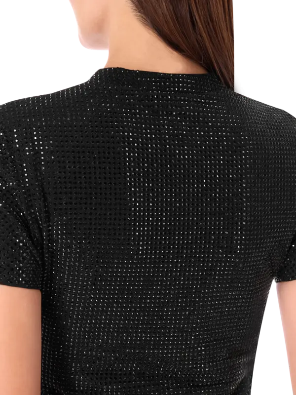 تيشرت بقصة ضيقة مزين بالكريستال الداكن