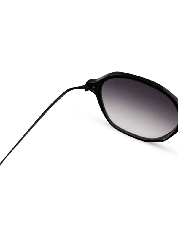 /original/WINDSOR_EPYP_Black_3.png_convert-600x800