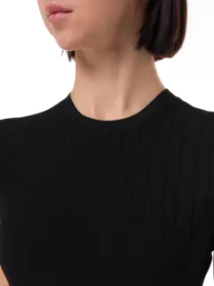 فستان محبوك مضلع بنمط بوينتيل