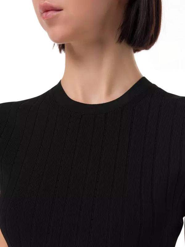 فستان محبوك مضلع بنمط بوينتيل