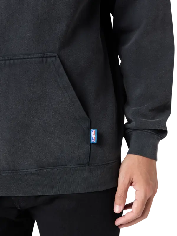 /original/WMREAUMCHICAGO_MLBC_Bulls Carb_5.png_convert-600x800