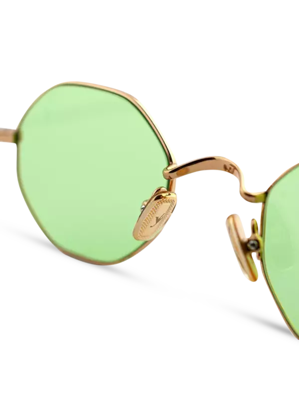 نظارة وودي الشمسية