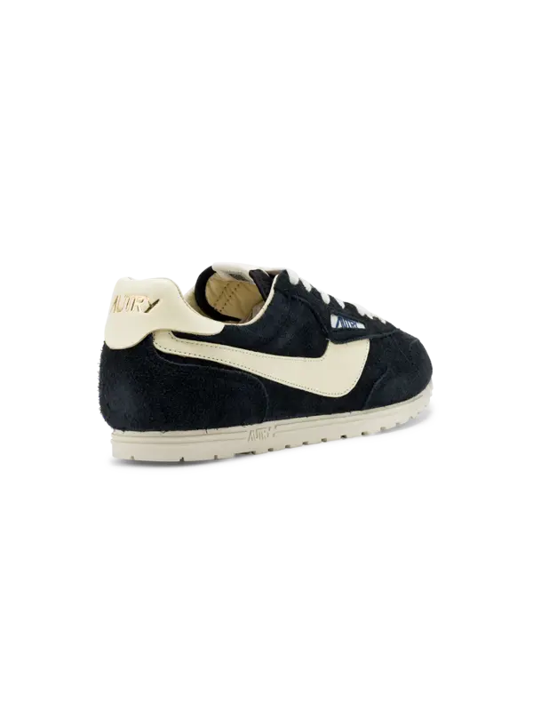 /original/WSLMUB27_AUTY_SueBlkrut_4.png_convert-600x800