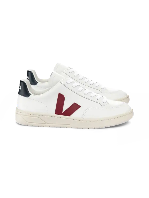 /original/XD0201955B_VEJA_Extra Whi_updated_1.png_convert-600x800