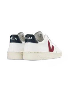 /original/XD0201955B_VEJA_Extra Whi_updated_3.png_convert-240x320