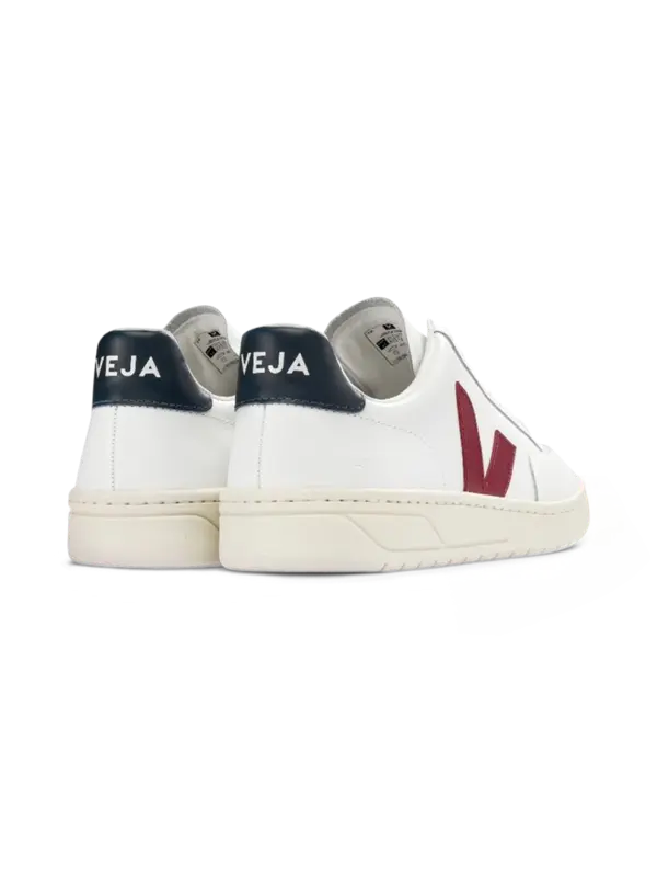 /original/XD0201955B_VEJA_Extra Whi_updated_3.png_convert-600x800