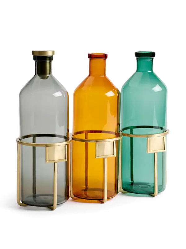 مجموعة زجاجات مياه زجاجية من 3 قطع مع حامل من تشكيلة أكسيسوريز آند كو