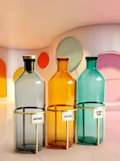 مجموعة زجاجات مياه زجاجية من 3 قطع مع حامل من تشكيلة أكسيسوريز آند كو