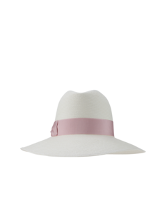 قبعة كلاوديت بنما بحافة عريضة رفيعة