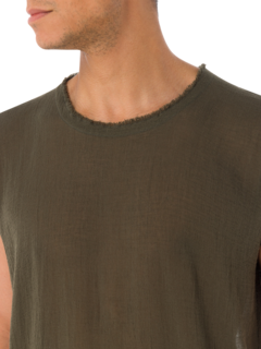 قميص بدون أكمام برقبة دائرية من باكيت