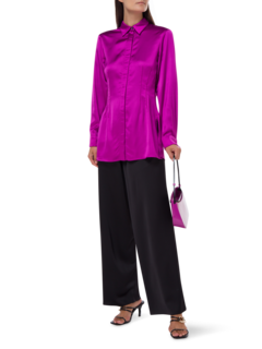 قميص ساتان ضيق بأكمام طويلة