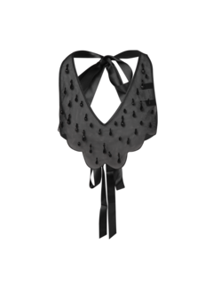 مريلة مزينة بالخرز