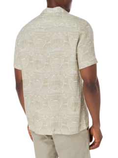 قميص مارس مزين بطبعة