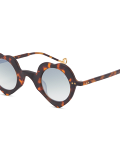 نظارة شمسية ديسياسيت