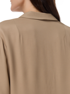 جاكيت من الفسكوز والأسيتات الصديق للبيئة