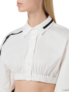 قميص قصير بأكمام قصيرة من الدانتيل