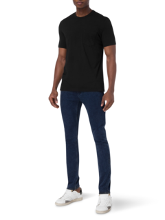 تيشيرت بجيب وأكمام قصيرة