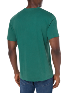 تيشيرت بجيب وأكمام قصيرة