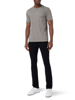 تيشيرت بجيب وأكمام قصيرة