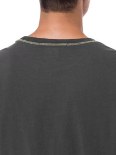 تيشيرت فيك بيجي