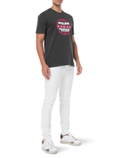 تيشيرت تور بيجي SS بلون أسود باهت