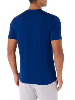 تيشيرت كلاسيكي بفتحة رقبة مستديرة