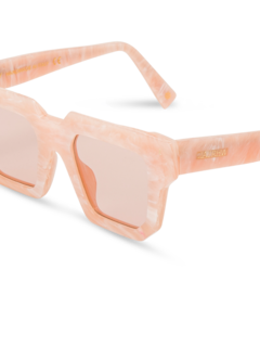 /original/R02_GIAR_PeachMrble_5.png_convert-240x320