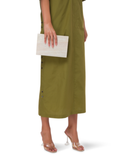 حقيبة يد صغيرة من الخشب