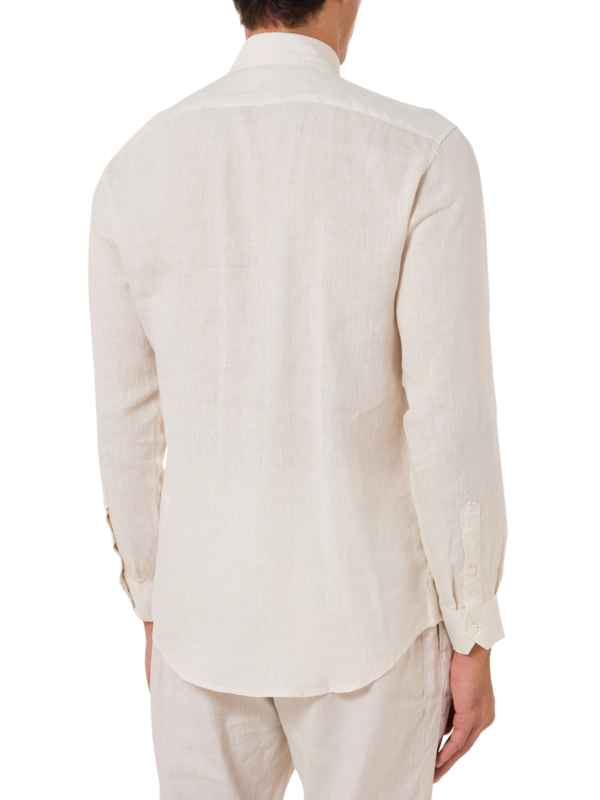 قميص كتان بقصة عادية وألوان متعددة