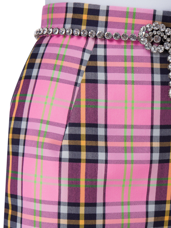 تنورة متوسطة الطول بحواف من الكريستال