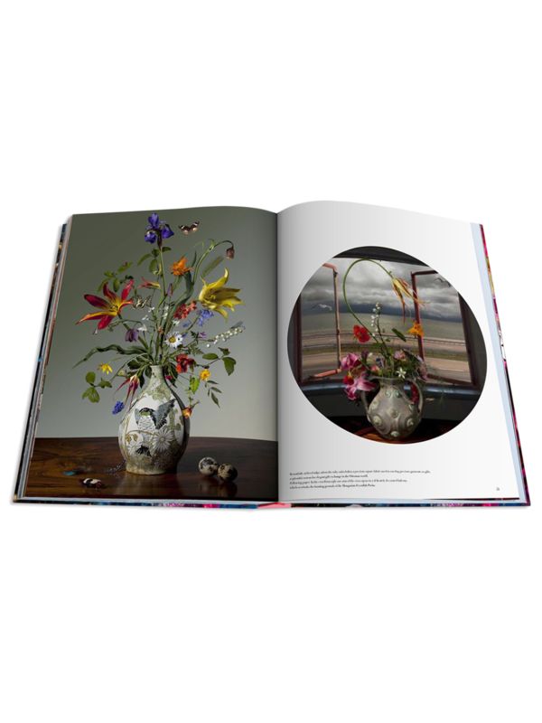 Flowers: Art & Bouquets