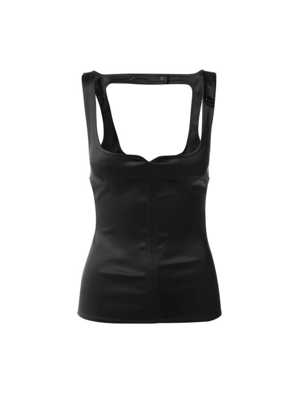 بلوزة مربعة من الساتان