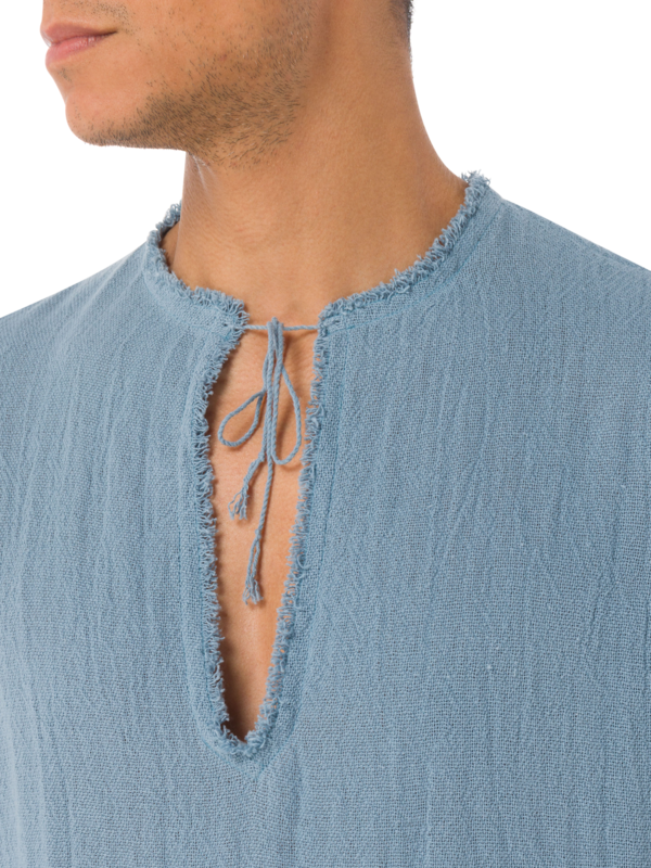 بلوزة إيكاب بأكمام قصيرة