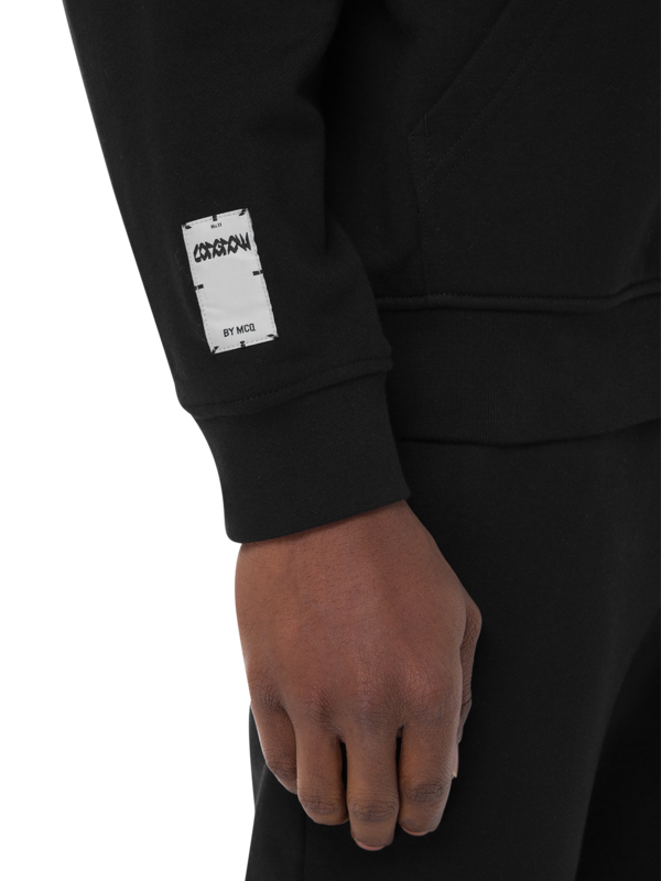 /original/624727RTT21_MCQ_1000_6.png_convert-600x800